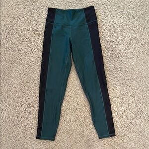 Abercrombie & Fitch YPB Green and Black 2-tone Leggings